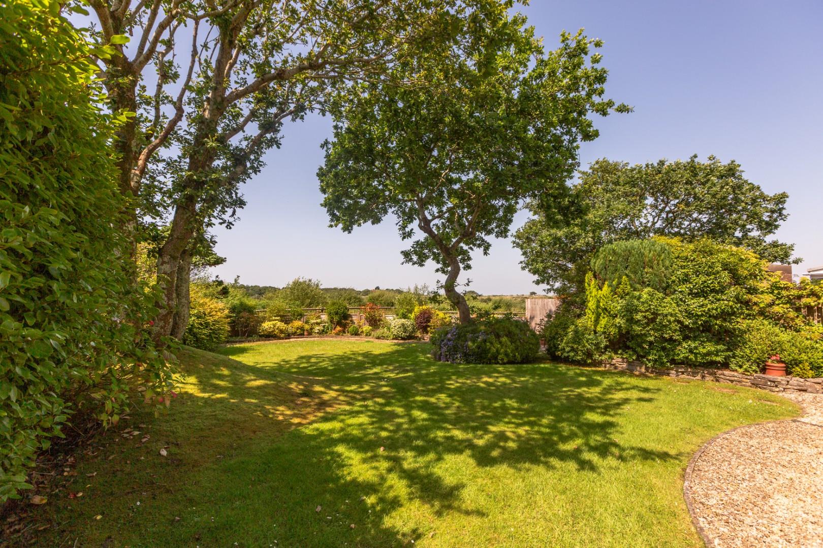 Westland Avenue, West Cross, Swansea, SA3 5NR